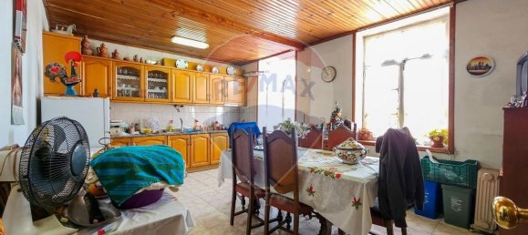 Gebäude in Guimaraes, Portugal 241m², Nr. 52573 4