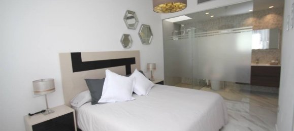 3 bedrooms Villa in San Miguel de Salinas, Spain No. 6661 7