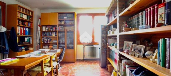 5 غرف نوم فيلا في Monte San Pietro, Italy رقم 53983 68