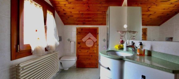 5 غرف نوم فيلا في Monte San Pietro, Italy رقم 53983 95