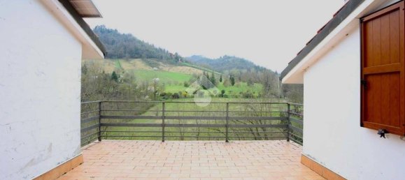 5 غرف نوم فيلا في Monte San Pietro, Italy رقم 53983 100