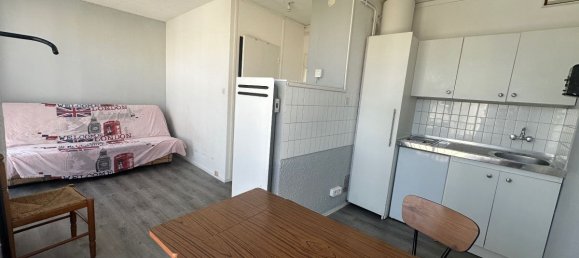 3 rooms Apartment in Clermont-Ferrand, France No. 207396 2