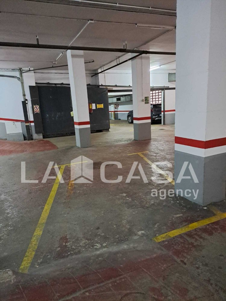 29m² Garage in Sant Marti, Spain No. 138358