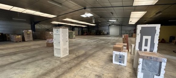 Gewerbliche Immobilie in Appoigny, France 1000m², Nr. 359731 2