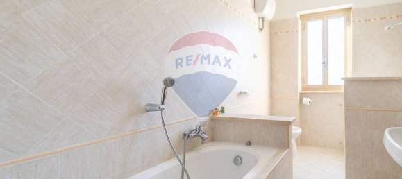 3 rooms Apartment in Nettuno, Italy No. 52568 30