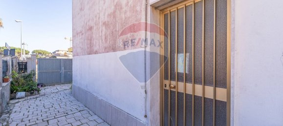 3 rooms Apartment in Nettuno, Italy No. 52568 2