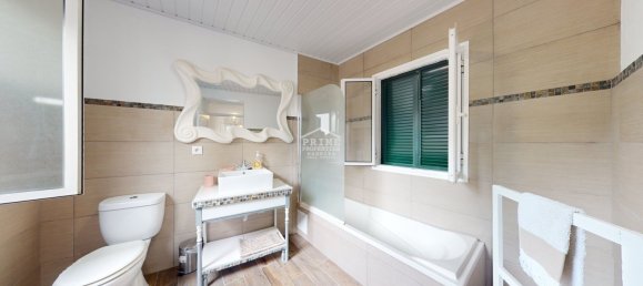 5 bedrooms House in Funchal, Portugal No. 131986 2