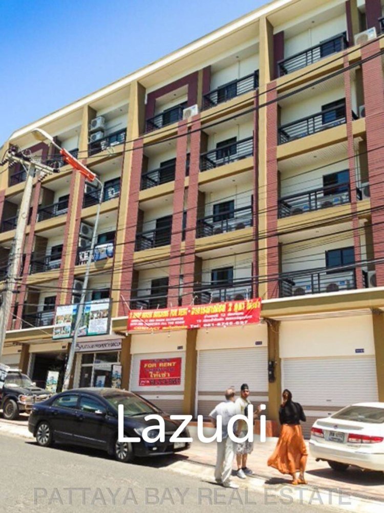 8 bedrooms Bungalow in Pattaya, Thailand No. 16144