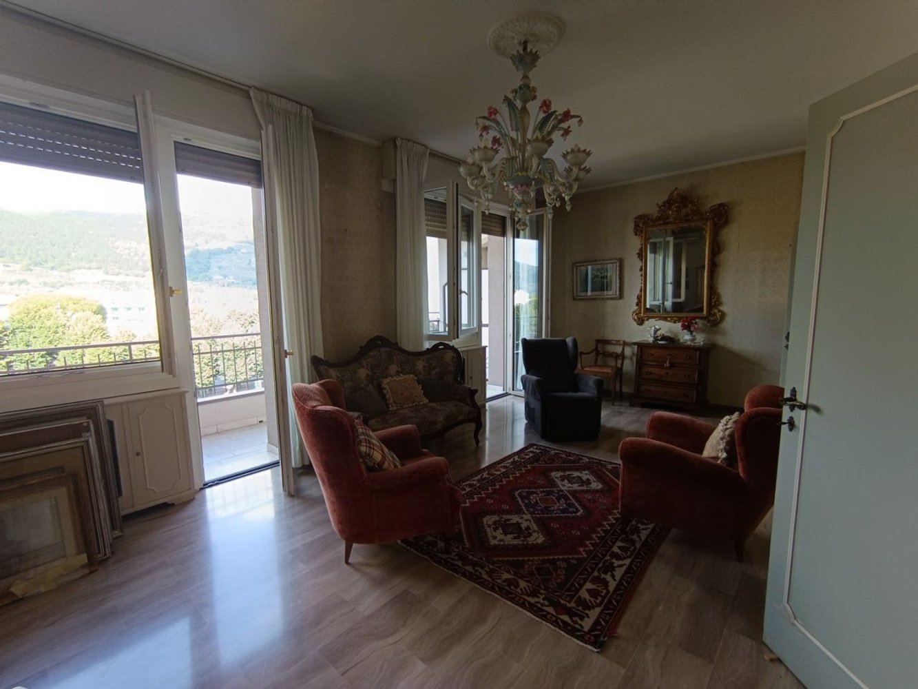 5 rooms Apartment in Prato, Italy No. 281148