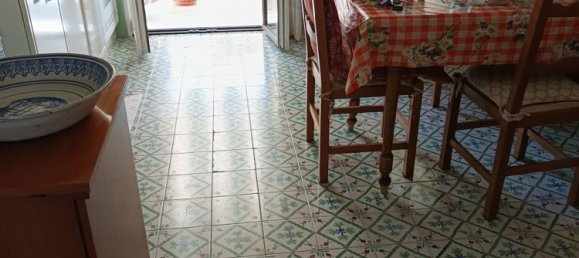 5 rooms Apartment in Prato, Italy No. 281148 30