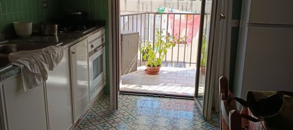 5 rooms Apartment in Prato, Italy No. 281148 32