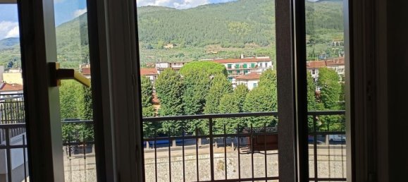 5 rooms Apartment in Prato, Italy No. 281148 19