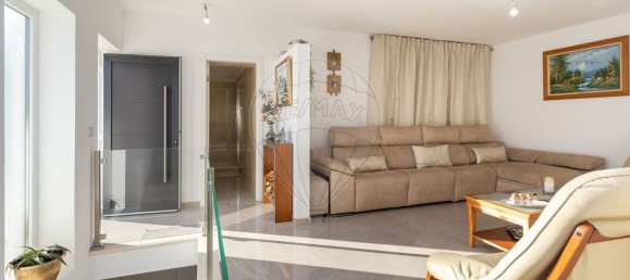 Дом с 3 спальнями в Сезимбра, Португалия № 185469 12