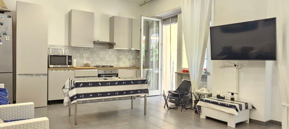 2 bedrooms Apartment in Spotorno, Italy No. 311030 4