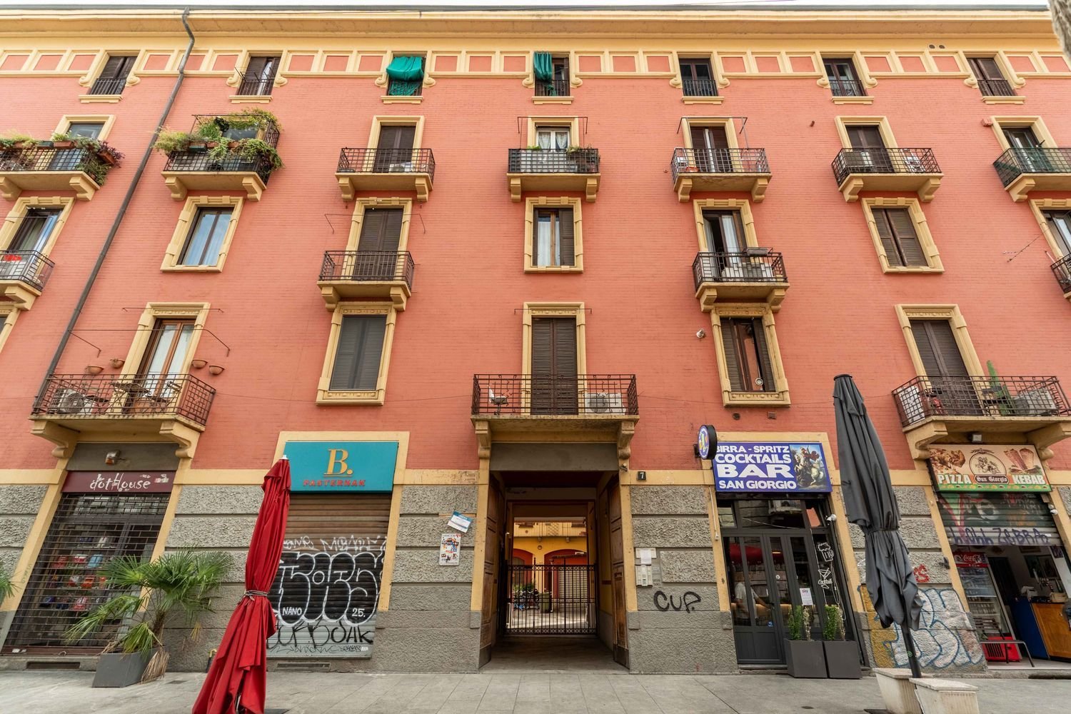 1 bedroom Apartment in Milan, Italy No. 357807