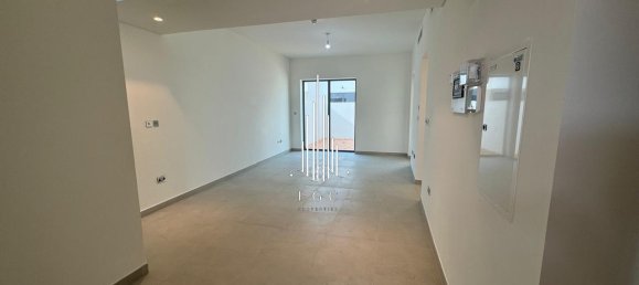 Adosado de 3 dormitorios en Yas Island, UAE No. 39633 3