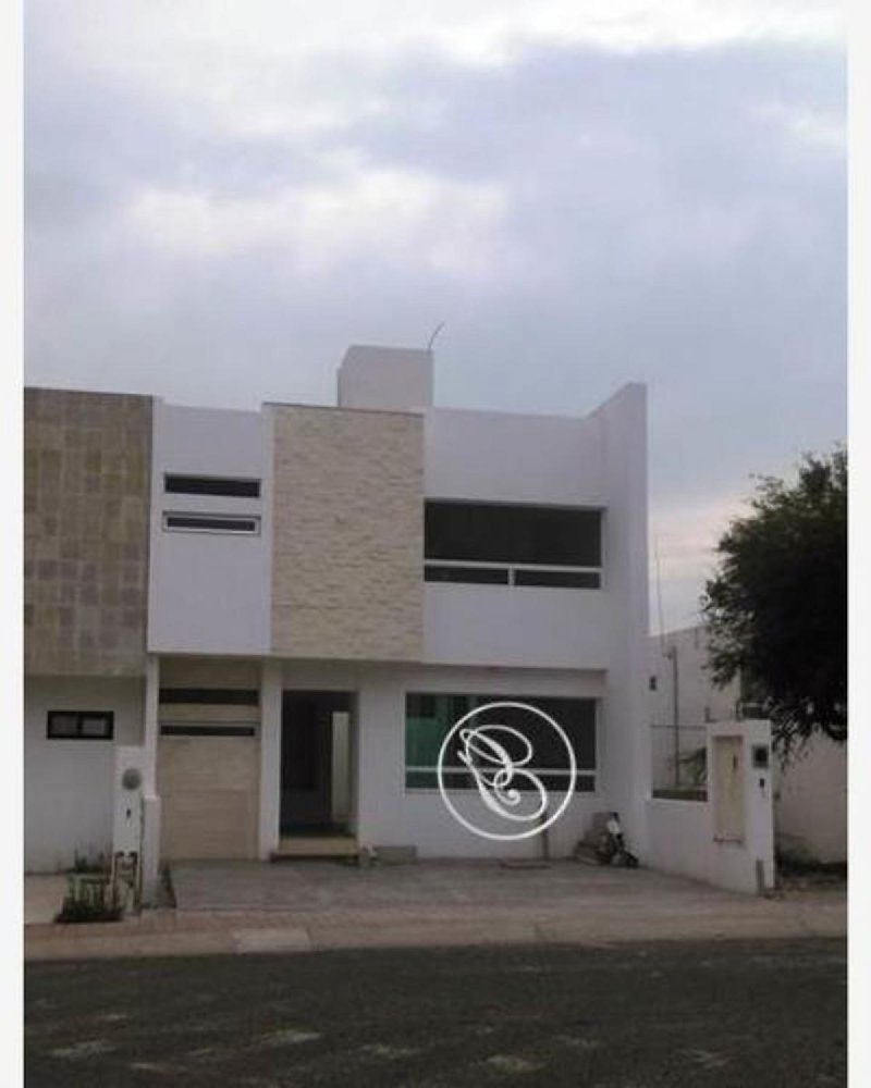 3 bedrooms House in Queretaro, Mexico No. 157075
