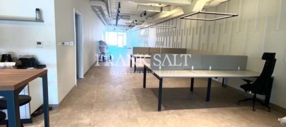 Oficina en Pieta, Malta 275 m² No. 12458 2
