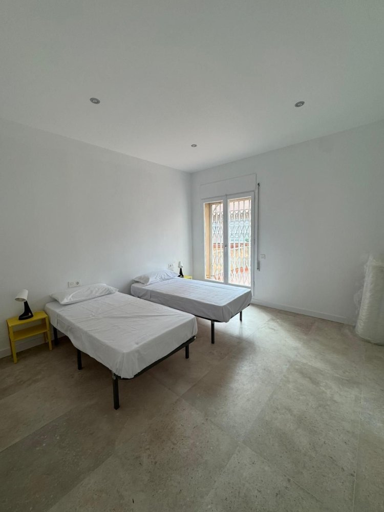 Apartamento T9 em Badalona, Spain N.º 132507