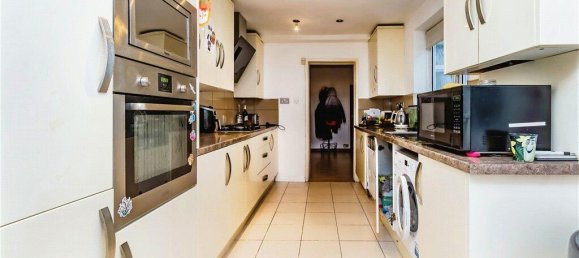 3 Schlafzimmer Haus in Croydon, United Kingdom, Nr. 7988 12