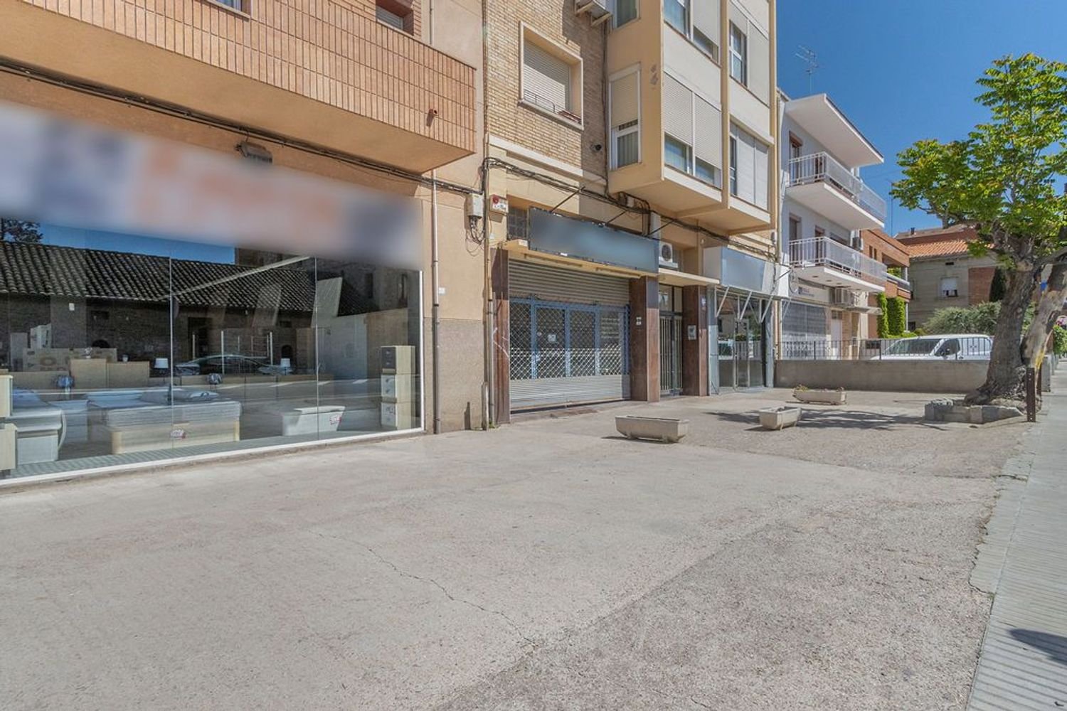  عقار تجاري في Lleida, Spain 243متر مربع رقم 194649