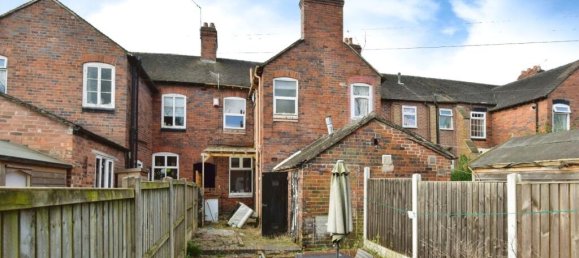 3 bedrooms House in Newcastle-under-Lyme, United Kingdom No. 2392 15