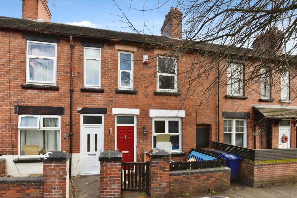 3 bedrooms House in Newcastle-under-Lyme, United Kingdom No. 2392