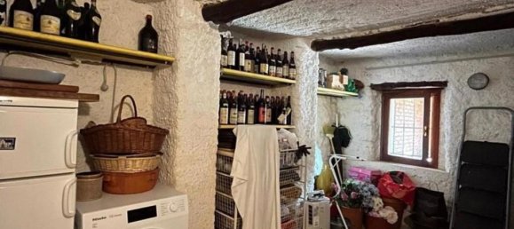 13 rooms House in Alta Valle Intelvi, Italy No. 15297 106