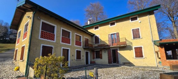 13 rooms House in Alta Valle Intelvi, Italy No. 15297 121