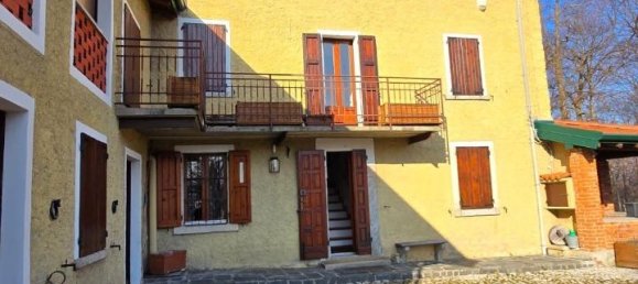 13 rooms House in Alta Valle Intelvi, Italy No. 15297 123