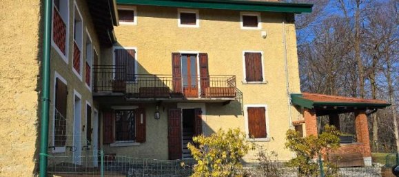13 rooms House in Alta Valle Intelvi, Italy No. 15297 104