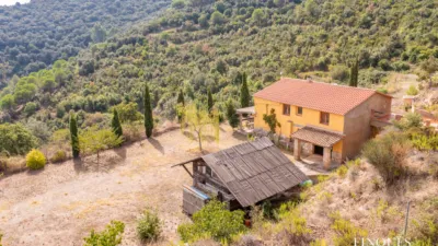Casa de 4 dormitorios en La Selva del Camp, Spain No. 250124