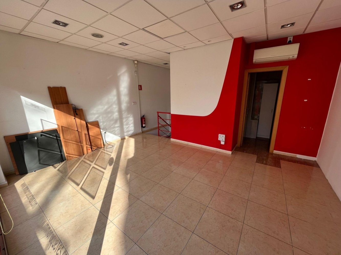 Propiedad comercial en Sant Pere de Ribes, Spain 70 m² No. 207240