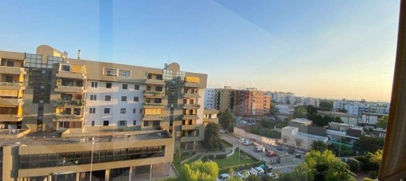 Квартира с 3 комнатами в Модуньо, Италия № 32452 2