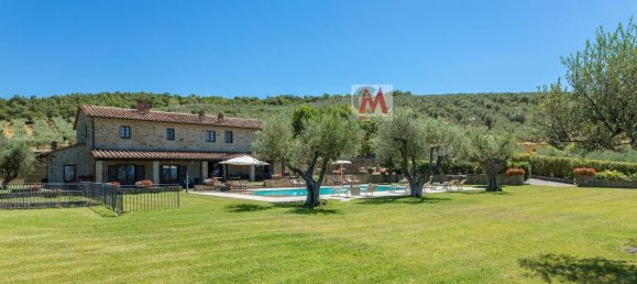 14 rooms House in Tuoro sul Trasimeno, Italy No. 54199 5