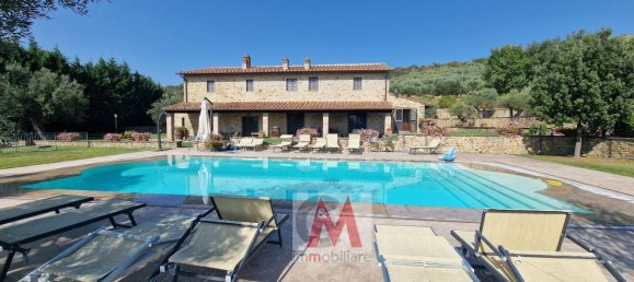 14 rooms House in Tuoro sul Trasimeno, Italy No. 54199 8