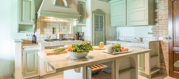 14 rooms House in Tuoro sul Trasimeno, Italy No. 54199 33