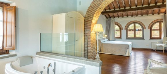 14 rooms House in Tuoro sul Trasimeno, Italy No. 54199 25