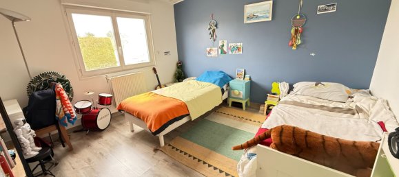 4 bedrooms Villa in Lesigny, France No. 151427 8