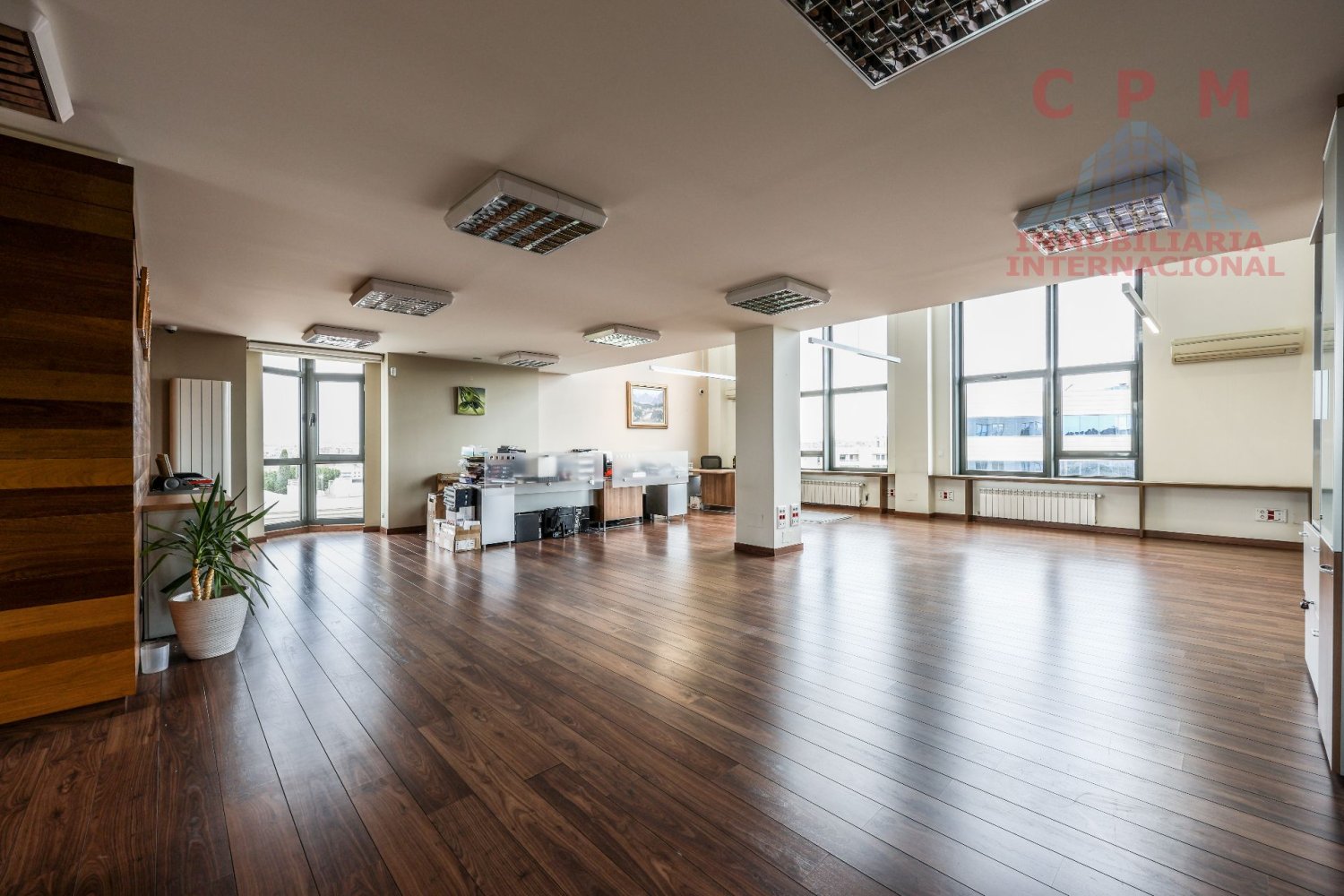 476m² Office in Madrid, Spain No. 133863