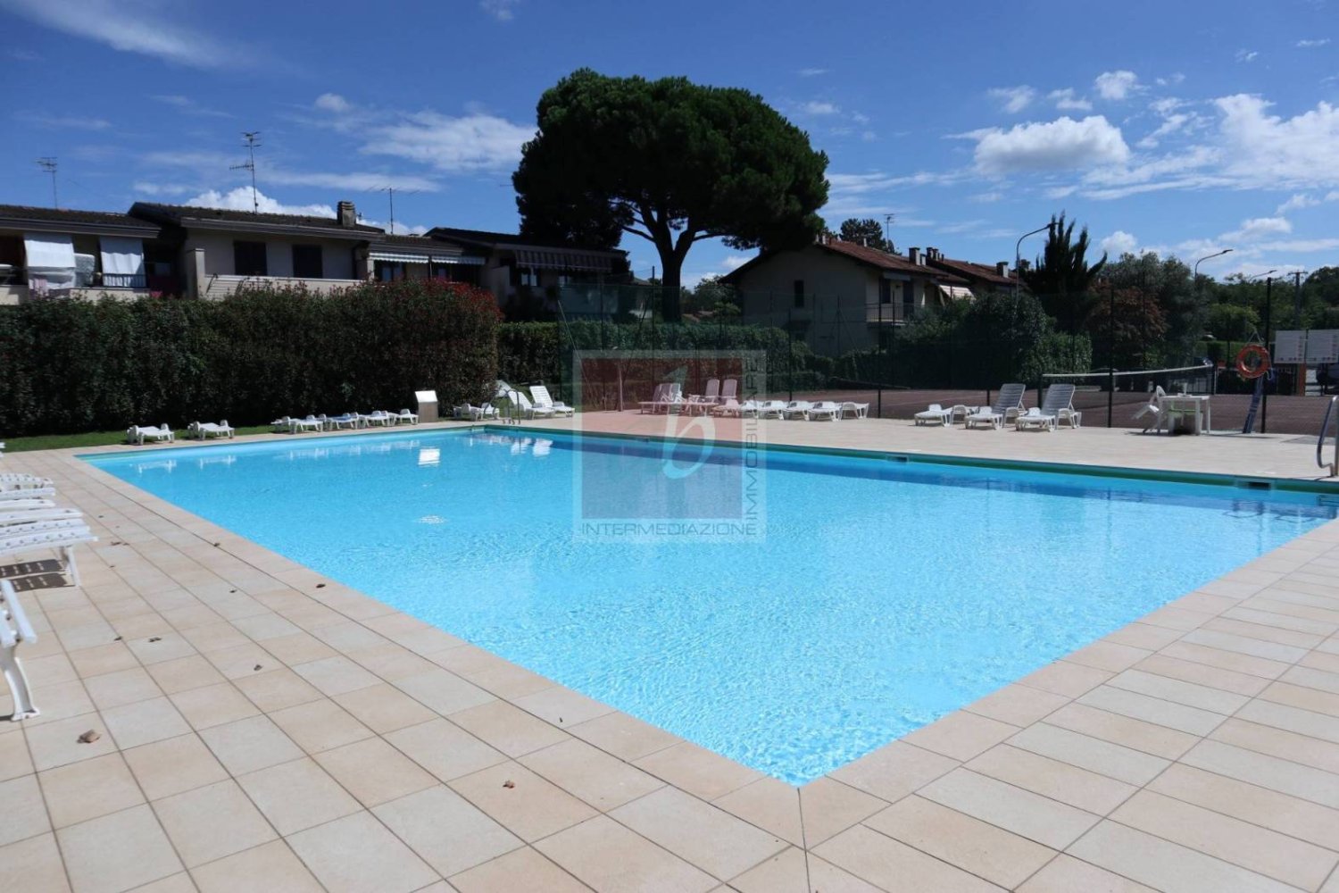 2 bedrooms Apartment in Monvalle, Italy No. 343336