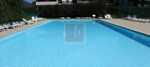 2 bedrooms Apartment in Monvalle, Italy No. 343336 3