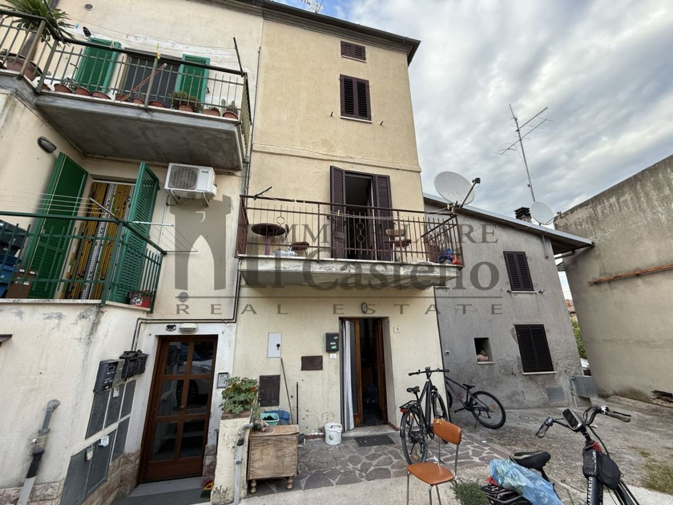 2 rooms House in Castiglione del Lago, Italy No. 297065