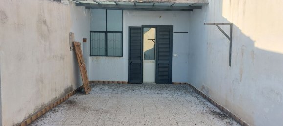 Casa de 6 habitaciónes en Paternò, Italy No. 48717 11