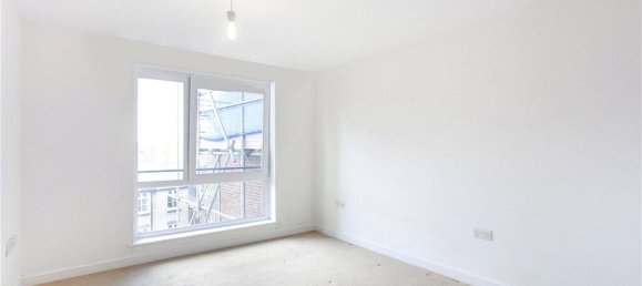 1 Schlafzimmer Wohnung in London, United Kingdom, Nr. 8697 7