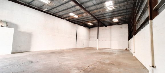 436.6m² Warehouse in Dubai, UAE No. 54829 5