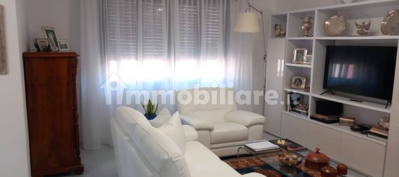 Apartamento de 2 dormitorios en Voghera, Italy No. 319978 3