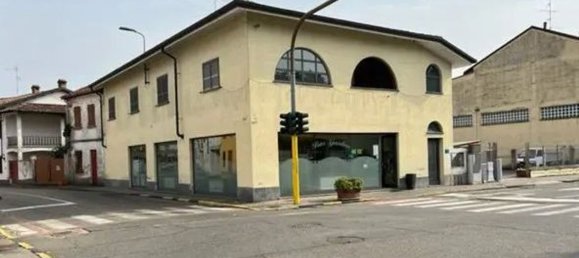 4 rooms Apartment in Robbio, Italy No. 185129 14