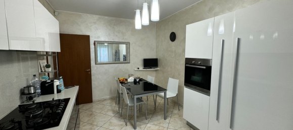 Apartamento de 4 divisões em Cinisello Balsamo, Italy N.º 290533 7
