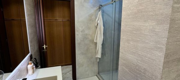 Apartamento de 4 divisões em Cinisello Balsamo, Italy N.º 290533 17